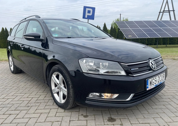 Volkswagen Passat cena 28900 przebieg: 245000, rok produkcji 2013 z Pilawa małe 529